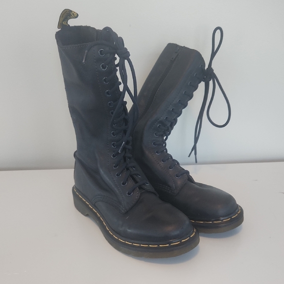 Dr. Martens Navy Lace-Up Boots 14 Hole - Picture 1 of 7